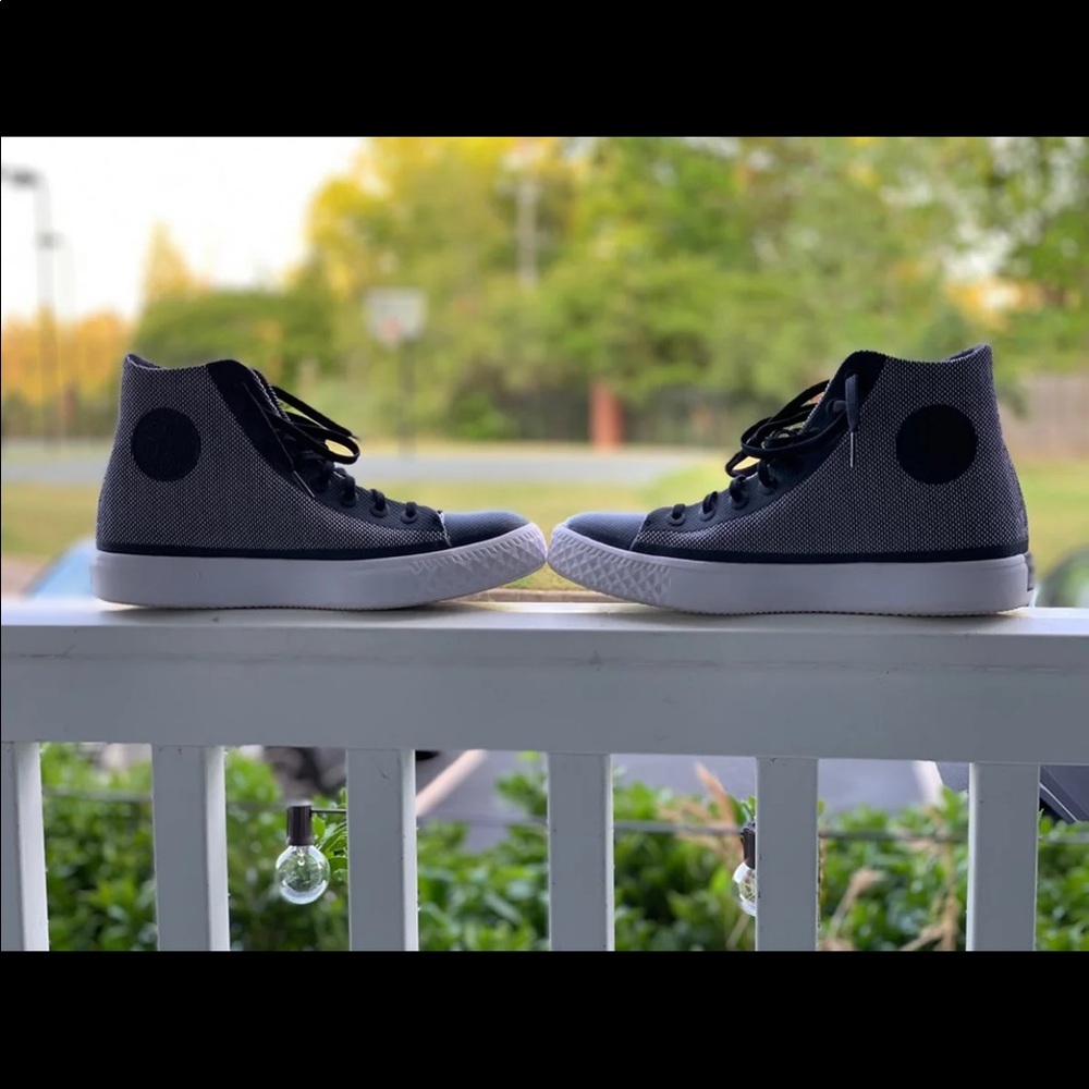 Black and white converse